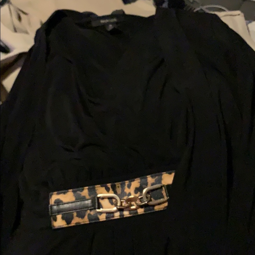 Black shirt with cheeta print semi belt